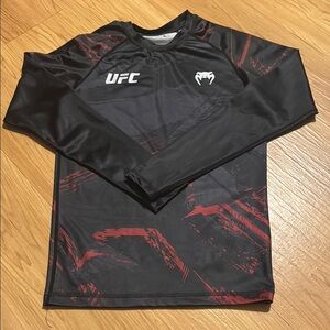 Men’s UFC Black and Red Rashguard